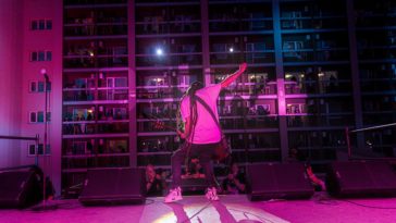 1DB618E7 C158 432C 85B8 D66D17D40DE0