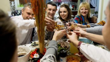 254 orthodox christmas the gift of helping others sett 20180107db001 jpg