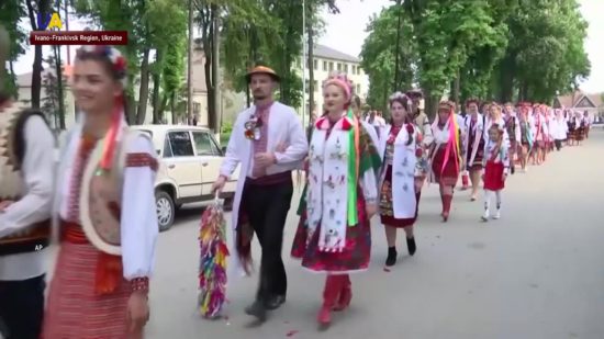 Traditional Western Ukrainian Wedding Season Begins 1 3447 traditional western ukrainian wedding season begin wedding e1559147184639