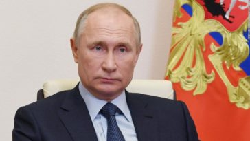 201215030503vladimirputin1126filesupertease