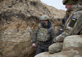 Ukraine's President heads to the trenches as Russia masses its troops 13 21041115124502ukrainezelenskyfrontlinessupertease