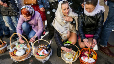 3147 ukraine gearing up for 5 day orthodox easter kyivp kch 5772 a