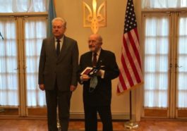 Ukrainian who enabled computer revolution awarded Ukraine’s highest honor in New York 3 Romankiw